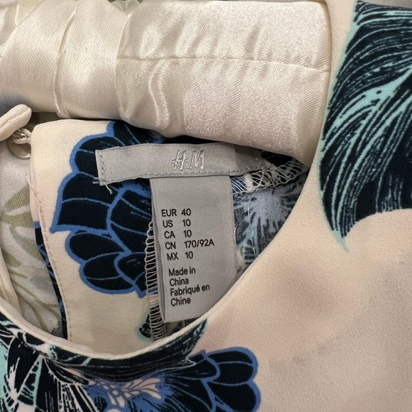 Crop Top - Picture 4 of 4